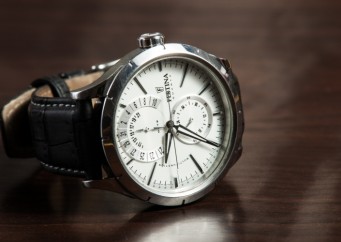 Single- Watch